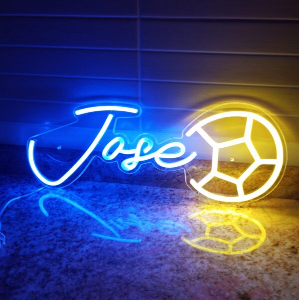 Letrero neón led personalizado nombre pelota fútbol