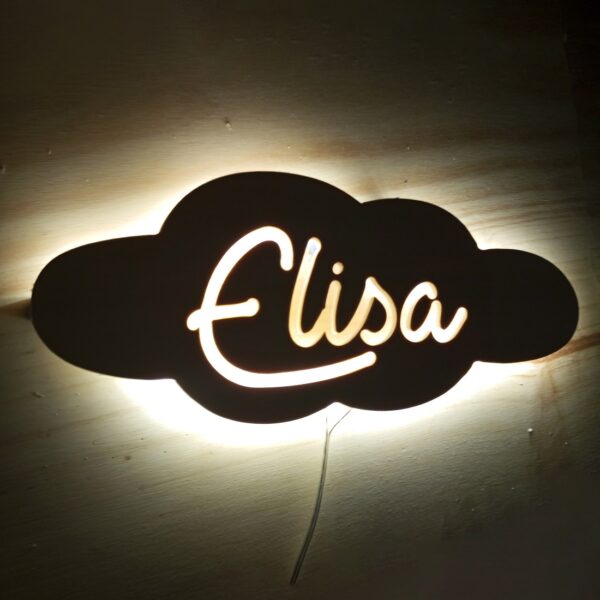 Lampara forma de nube en madera con nombre personalizado