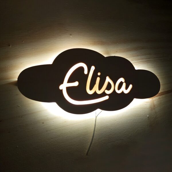 Lampara forma de nube en madera con nombre personalizado - Imagen 6