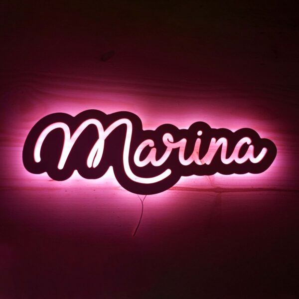 Cartel personalizado madera con nombre y luz trasera - Imagen 4